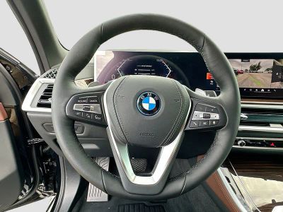 2026 BMW X5 — photo 8 view