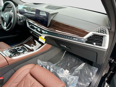 2026 BMW X5 — photo 24 view