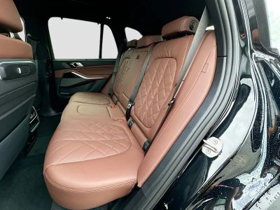 2026 BMW X5 — photo 19 view
