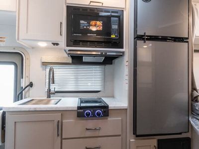 2026 Thor Motor Coach Four Winds - Photo 14