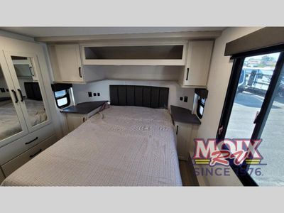 2026 Grand Design Momentum G-Class — photo 20 view