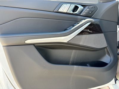 2026 BMW X7 - Photo 23