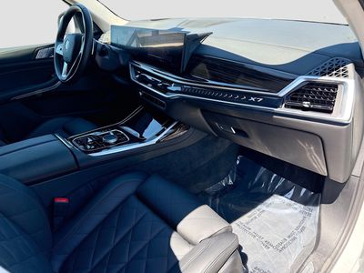 2026 BMW X7 - Photo 15