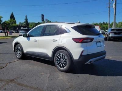 2023 Ford Escape — rear three-quarter view