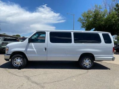 2013 Ford E-350SD — side profile view