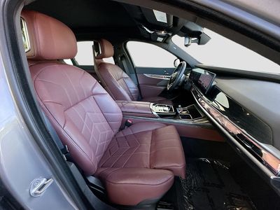 2023 BMW 7 Series - Photo 30