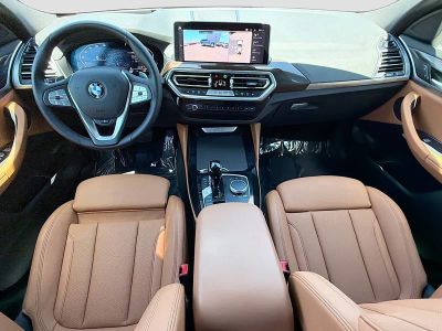2025 BMW X4 — photo 16 view
