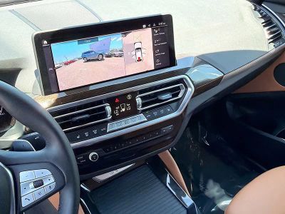 2025 BMW X4 — photo 28 view
