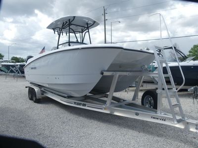 2026 Twin Vee 240 GFX2 - Photo 1