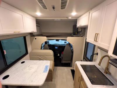 2026 Thor Motor Coach CHATEAU - Photo 4