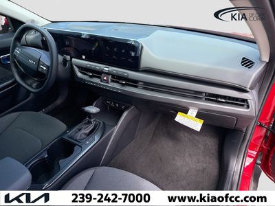 2025 Kia K4 - Photo 13