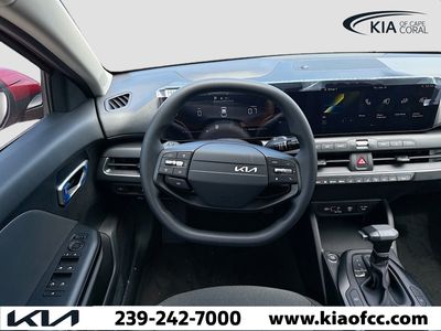 2025 Kia K4 - Photo 15