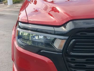 2026 Ram 1500 — photo 10 view