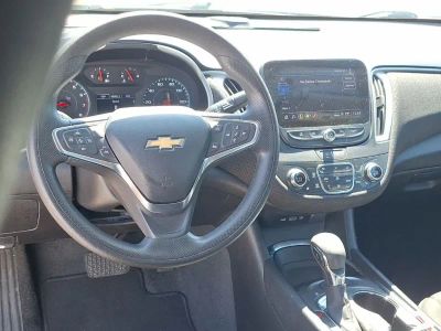 2025 Chevrolet Malibu - Photo 3
