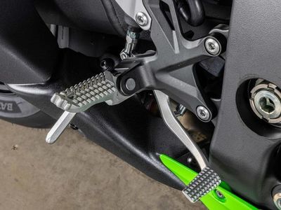2026 Kawasaki ZX1003BTFAL - Photo 8