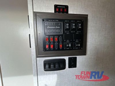 2021 CrossRoads RV Cruiser - Photo 28