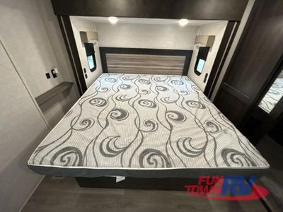 2021 CrossRoads RV Cruiser - Photo 35