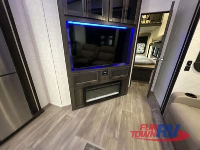 2021 CrossRoads RV Cruiser - Photo 25