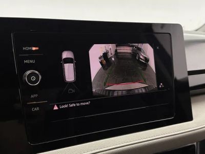 2025 Volkswagen Taos - Photo 18