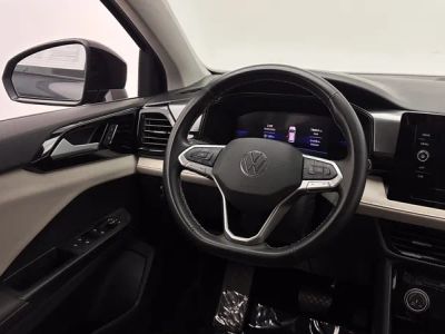 2025 Volkswagen Taos - Photo 24