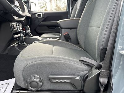 2023 Chevrolet Corvette - Photo 12