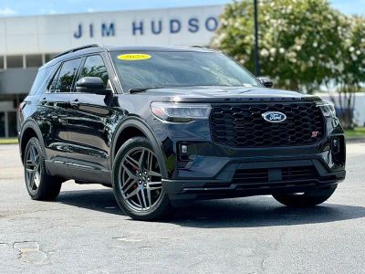 2025 Ford Explorer — side profile view