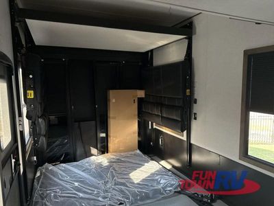 2026 Keystone RV Fuzion - Photo 38