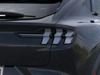 2026 Ford Mustang Mach-E - Photo 21