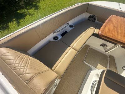 2025 Sea Ray WHT 300 VDO - Photo 8