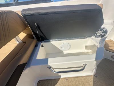 2025 Sea Ray WHT 300 VDO - Photo 24