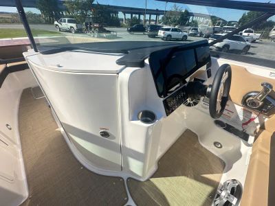 2025 Sea Ray WHT 300 VDO - Photo 14