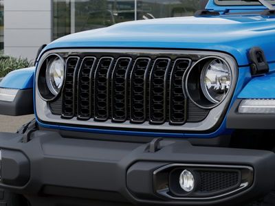 2026 Jeep Gladiator — photo 13 view