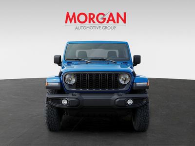 2026 Jeep Gladiator — photo 9 view