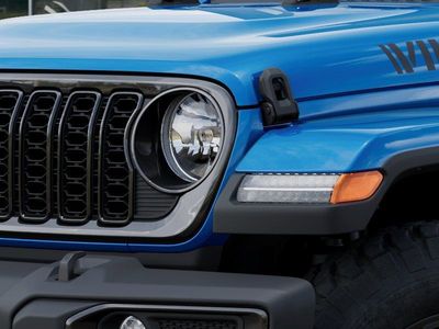 2026 Jeep Gladiator — photo 7 view