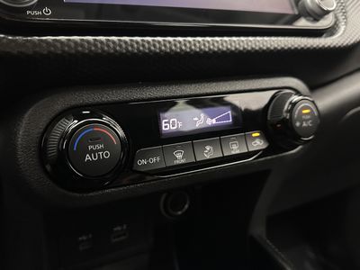 2021 Nissan Kicks - Photo 15