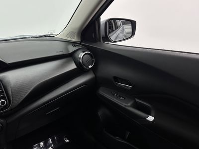 2021 Nissan Kicks - Photo 25