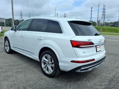 2022 Audi Q7 — detail view