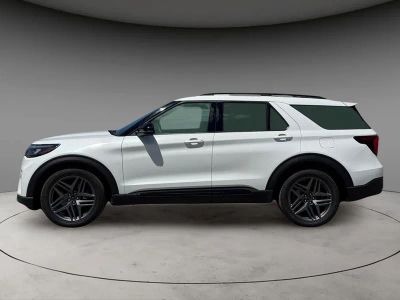 2025 Ford Explorer — side profile view