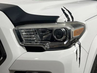 2018 Toyota Tacoma — photo 9 view