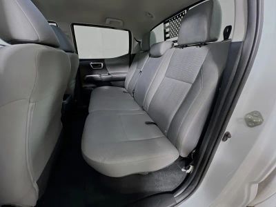 2018 Toyota Tacoma — photo 24 view