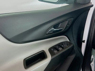 2024 Chevrolet Equinox — photo 14 view