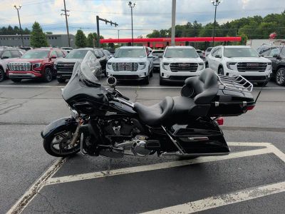 2020 Harley-Davidson Ultra Limited Special Edition — detail view