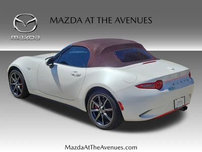 2018 Mazda Miata — photo 37 view
