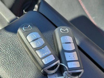 2018 Mazda Miata — photo 34 view
