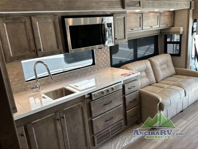 2025 Tiffin Motorhomes Byway - Photo 9