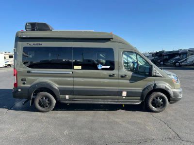 2027 Thor Motor Coach TALAVERA — photo 18 view
