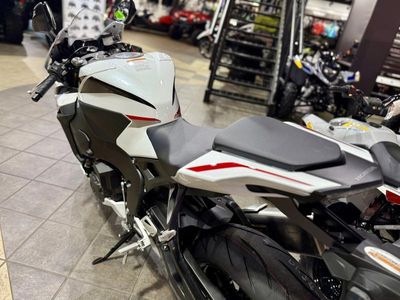 2026 Honda CBR1000RR - Photo 3