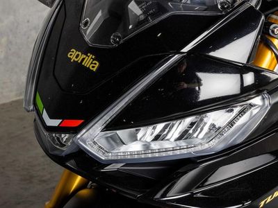 2022 Aprilia Tuono V4 Factory 1100 - Photo 8