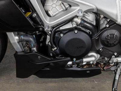 2022 Aprilia Tuono V4 Factory 1100 - Photo 4