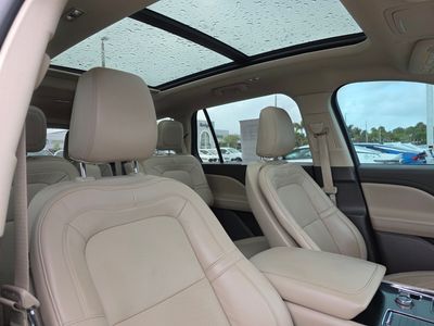 2022 Lincoln Aviator — photo 11 view